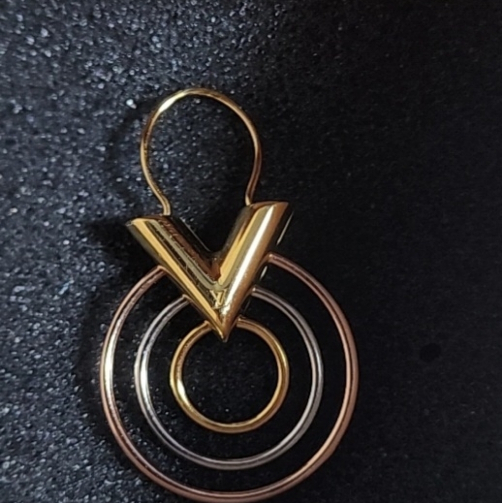 Louis Vuitton 3 color Gold rose gold and  Silver Earrings - Picture 5 of 6
